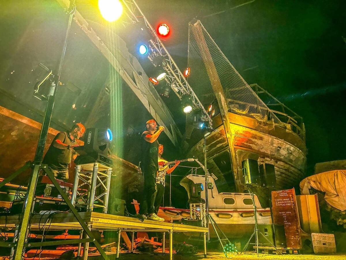 syros-light-sound-events-production-live-11